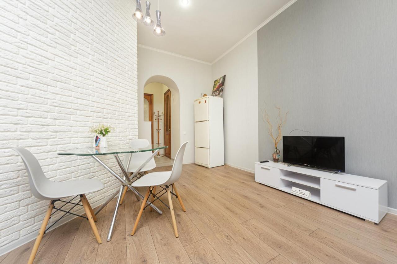 Apartment Zhukovskogo 17 Odesa Exterior photo