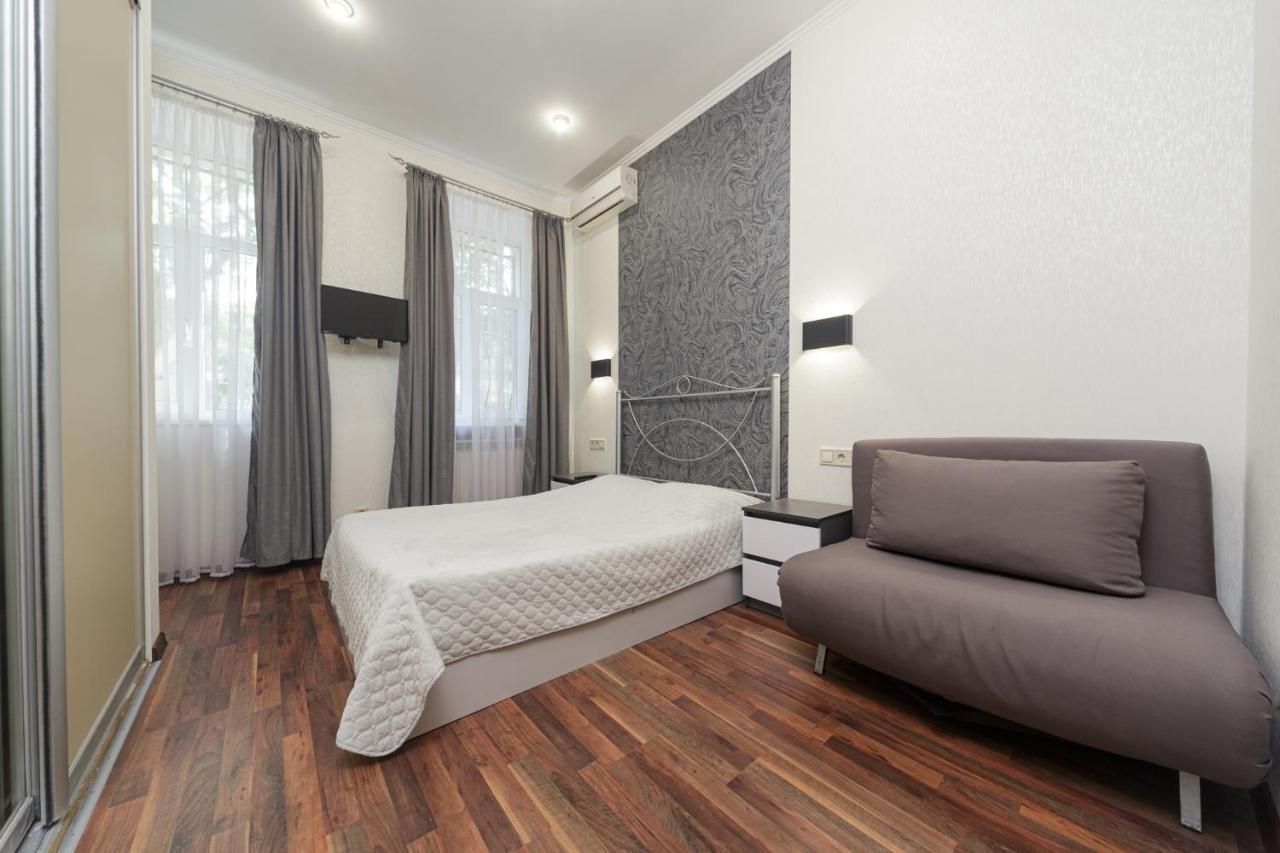 Apartment Zhukovskogo 17 Odesa Exterior photo