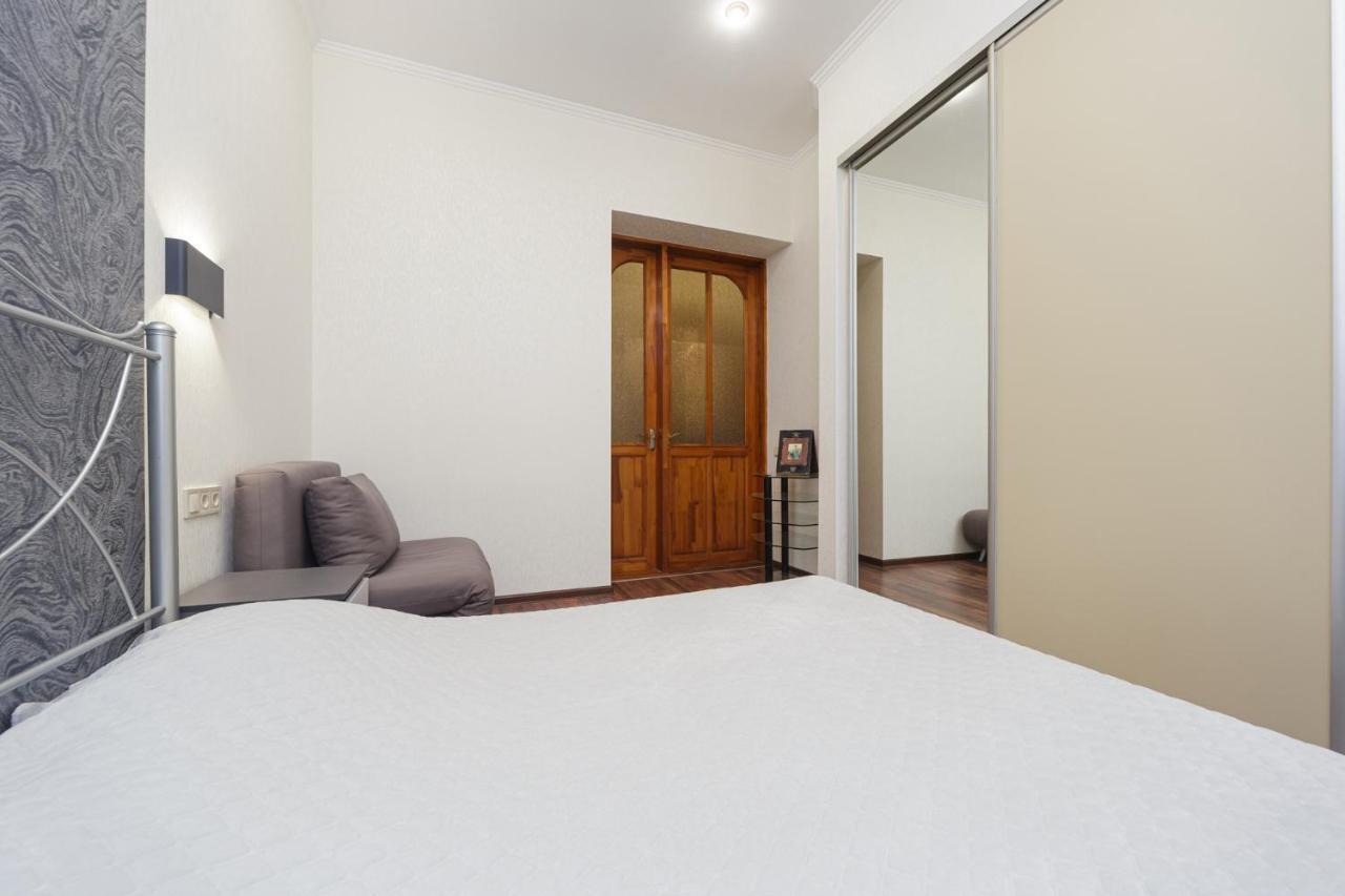 Apartment Zhukovskogo 17 Odesa Exterior photo